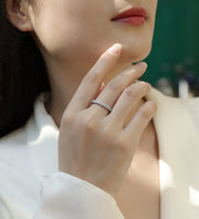 For Love - A Wedding Ring Set With Top-quality Moissanite S925 Silver And Platinum-plated Diamond Can Be Tested With A Diamond Pen. The Ring Is In Gold And Rose Gold