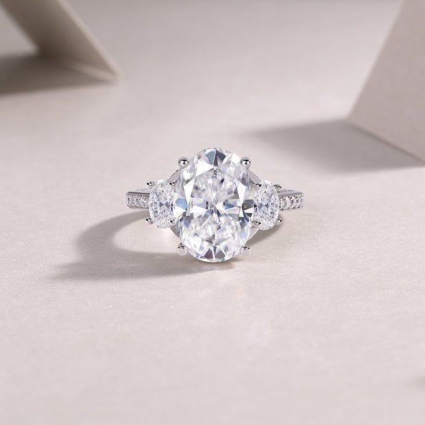 Crown Of Radiance - Set With Top-quality Egg-shaped Moissanite S925 Silver And Platinum-plated Diamond Wedding Ring. The Ring Can Be Inspected With A Diamond Pen