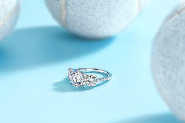 Three Shining Stars - A Wedding Ring Set With 3-carat Top-quality Moissanite S925 Silver And Gold-plated Diamond. The Ring Can Be Inspected With A Diamond Pen