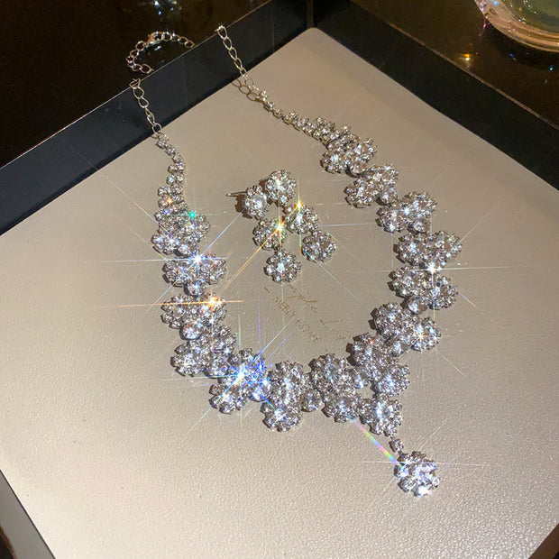 Diamond Flower Multi-layer Pendant Necklace