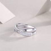 Dexterous Encircle - Set With Top-quality Moissanite S925 Silver And Platinum-plated Diamond Wedding Ring. The Ring Can Be Inspected With A Diamond Pen
