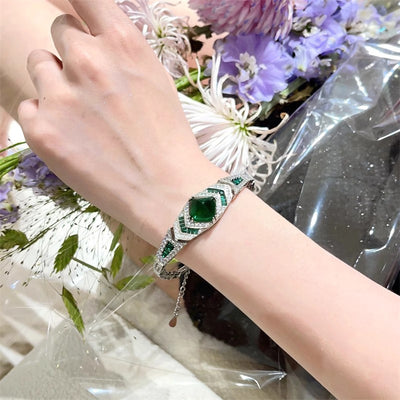 Heavy-duty Retro Zircon Emerald Bracelet For Women, Fashionable And Unique With A Luxurious Temperament