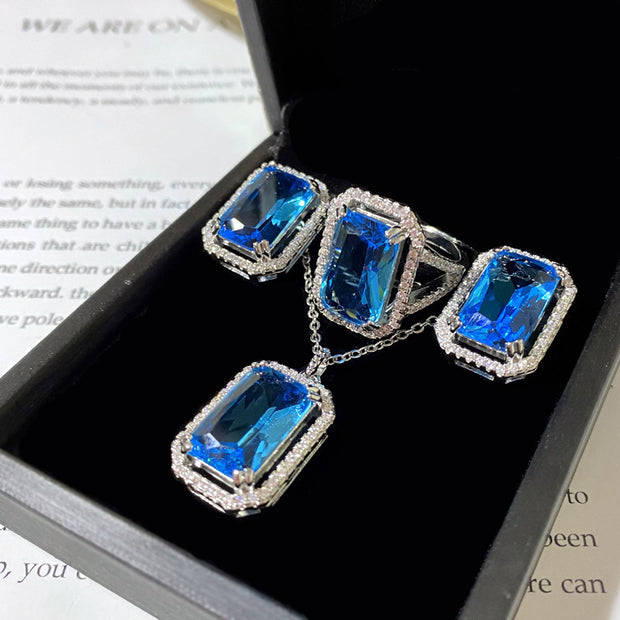 High-end Luxury Elegant Princess Rectangular Zircon Necklace