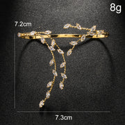 Female Geometric Heavy Industry Inlaid Zircon Leaf Bracelet